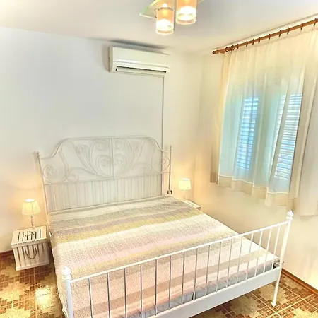 Ferienhaus Azzurro Paradiso Ražanj